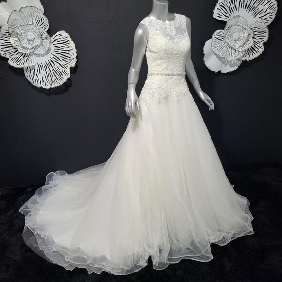 NWOT~$1650~ELLA ROSA~SZ 4~IVORY LACE EMBROIDERED FIT & FLARE WEDDING DRESS - Picture 8 of 16